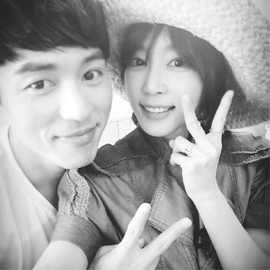 ‘다정한 오예커플’ 오민석, 강예원과 커플 인증샷 올려  