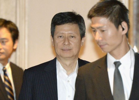 주총 완패 신동주 “아직 끝나지 않았다”… 다음 카드는?  