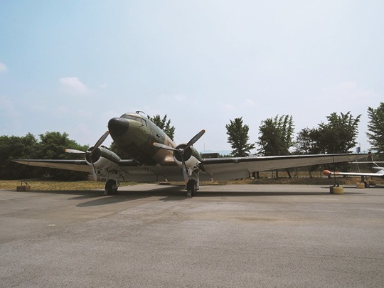  豸  C-47⡯ 8 18Ϻ ǵ   
