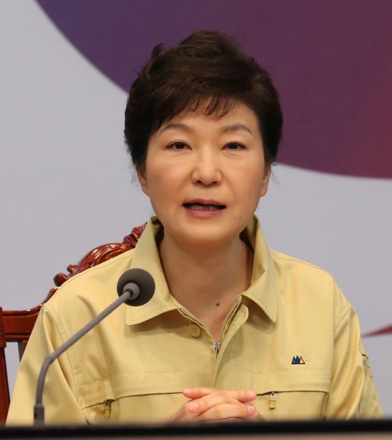 [긴급] 문재인 “박근혜 정권 대북 능력, 역대 보수정권 최하위급”  