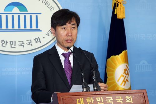 하태경 의원, 고용 세습 기업 11곳 명단 공개  
