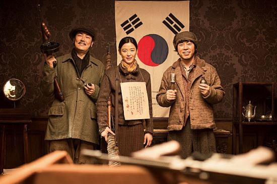 ‘암살’ 1139만 관객몰이 ‘변호인’ 제치고 역대 한국영화 흥행 톱 10에 등극  