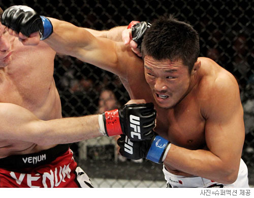 ߼ơũİ  ο? UFC ֿ ī   