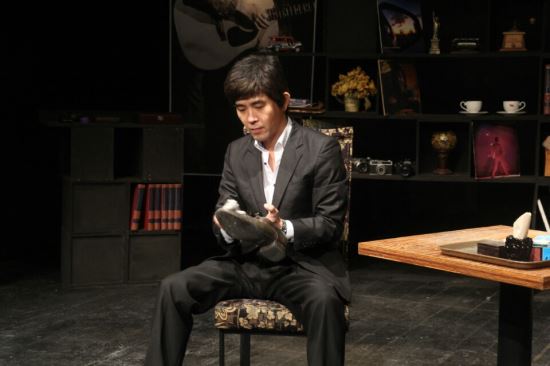 [김건표 교수의 연극이야기] 18. 시대의 폭력과 내면의 우울 연극, ‘흑백다방’  