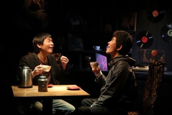 [김건표 교수의 연극이야기] 18. 시대의 폭력과 내면의 우울 연극, ‘흑백다방’  