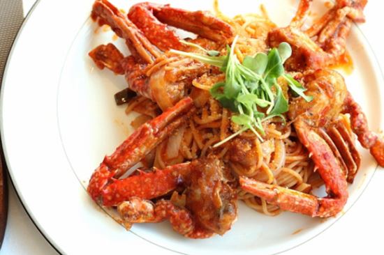 리솜리조트 제철 맞은 가을 꽃게메뉴 인기  
