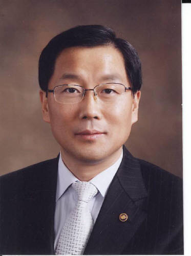 “제 식구 감싸기는 불치병?” 딸 취업청탁 논란 윤후덕, 시효 지나 黨징계 면해  
