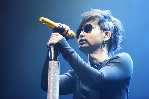 “감기약도 조심해야…” 이승환, 김무성 대표에 핵직구  