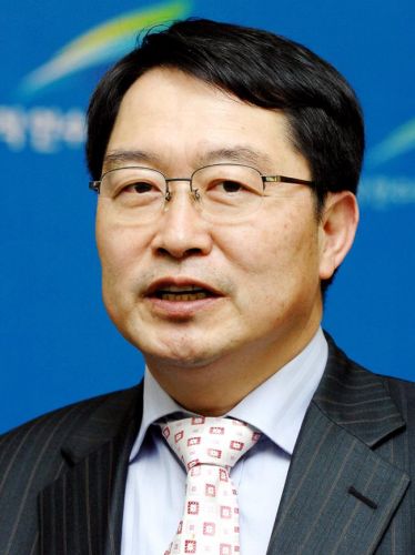한일 양자회담 “안보 법제 한반도 영향주는 사항 반드시 동의 필요” 서울안보대화 폐막  