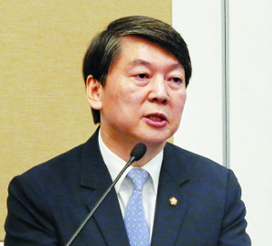 거칠어진 안철수 “재신임 여론조사 취소”… 비주류서도 가장 강력한 목소리 왜  