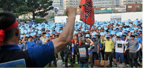  52.8%,   ľ ݴ롱 ľ  42.3%  