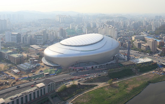 국내 최초 돔야구장 고척스카이돔 베일 벗다  