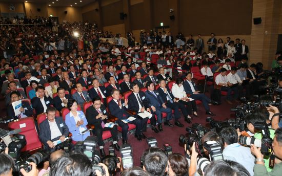 野 비주류 “상처뿐인 상처, 혁신 아닌 유신”…北 공산당 투표 비유도  