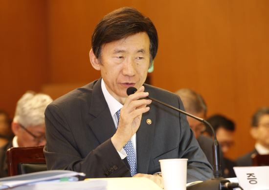 윤병세 “가깝고 가까운 이웃 위해선 신뢰 꾸준히 쌓아야”  