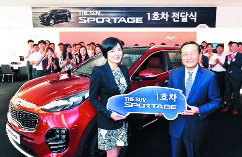 The SUV, Ƽ 1ȣ ΰ  22 ۸  귣̹   