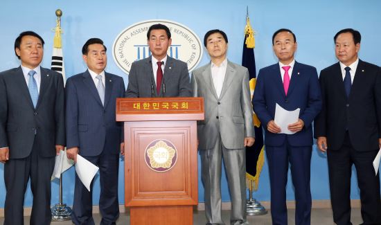 “농어촌 의원들 단식투쟁 불사” 정개특위 내일 재가동 난항 예상  