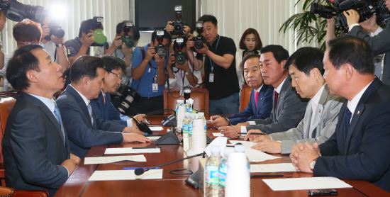 “서울 면적 10배  농어촌 괴물선거구 탄생?” 농어촌 의원, 5~6개군 하나 선거구 될수도  