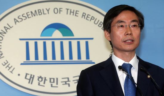 천정배 관계자 “조경태 의원 영입 논의한 적 없다”  