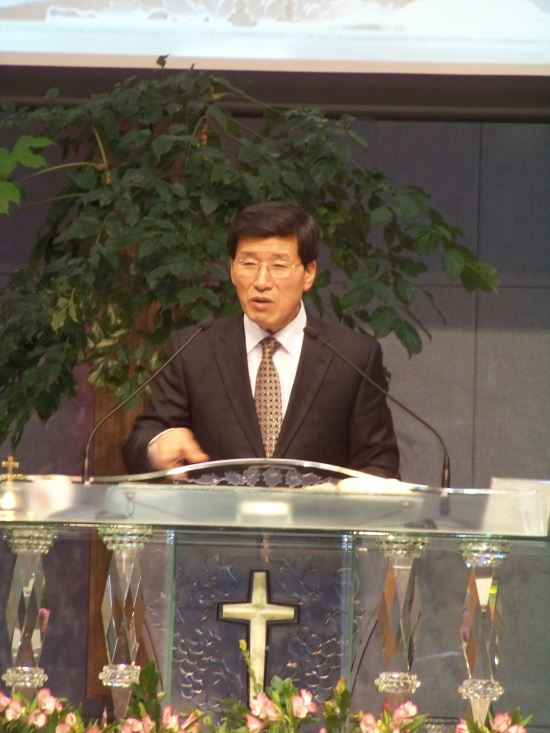 최해진 목사, 