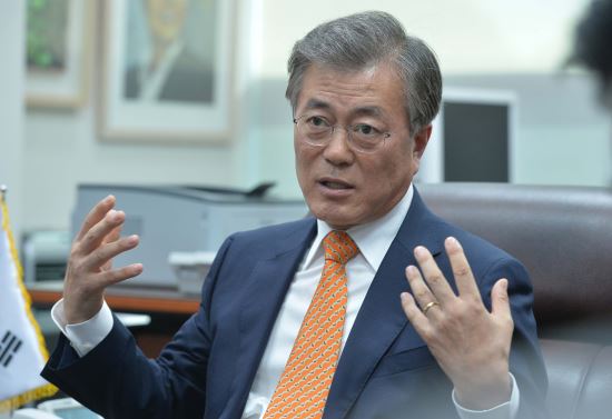 “국내외 복잡한 사정때문에...” 문재인, 내달 중순 예정 중국방문 취소  
