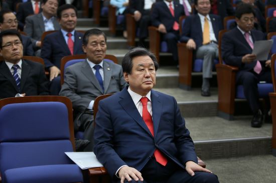 “안심번호 국민공천제 도대체 뭐길래?” 여야 넘어 청와대까지 논란 가세  