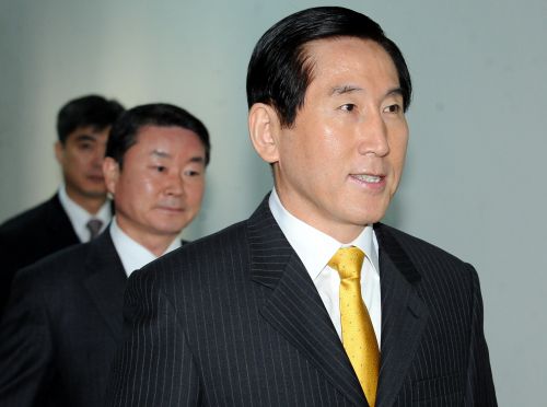 조현오 전 경찰청장 수뢰혐의 첫 재판,혐의 전면 부인  
