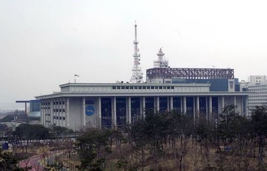 “KBS·MBC·EBS, 5년간 10차례 해킹당했다”  