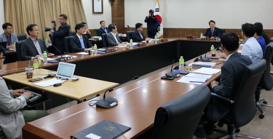 “획정위, 지역구 상·하한 인구 산정방식 변경 유력 검토” 2대 1 대원칙 훼손 논란 예상  