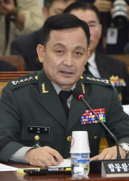“북한 도발과 현 안보상황에 대한 답변 부실” 이순진 합참의장 후보자 인사청문회  