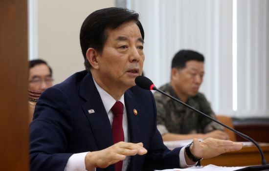 “국가 안보차원에서 작계 5015 보고 못한다” 한민구 장관, 국회에 소명서 제출  