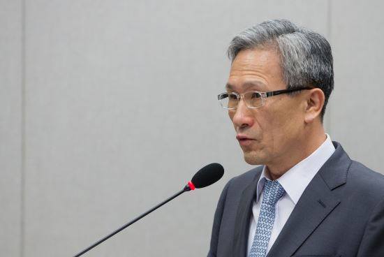 “KF-X 핵심 기술 자체개발 가능” 김관진 “장관 시절 이전 불과 보고 못받아”  