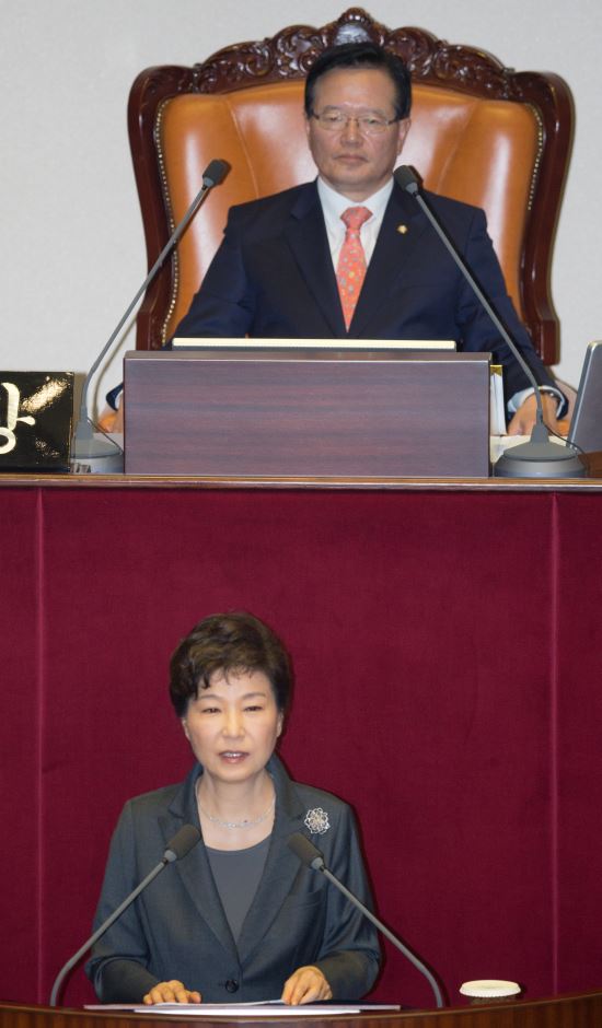 蹫 ,  鿡 츮  ϴ  ū   