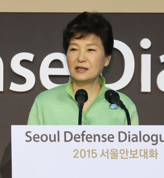 朴대통령, YS 영결식 불참 가능성 높아져…감기·과로 차도 없어  