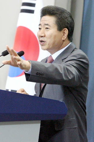  , 2002 Ĵ  빫 ĺ ü ں?  