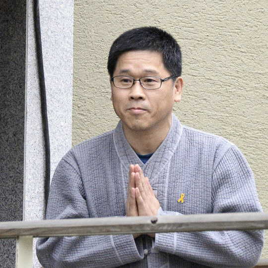 ֹ  ѻ   뵿ڰ ׾  ġ  