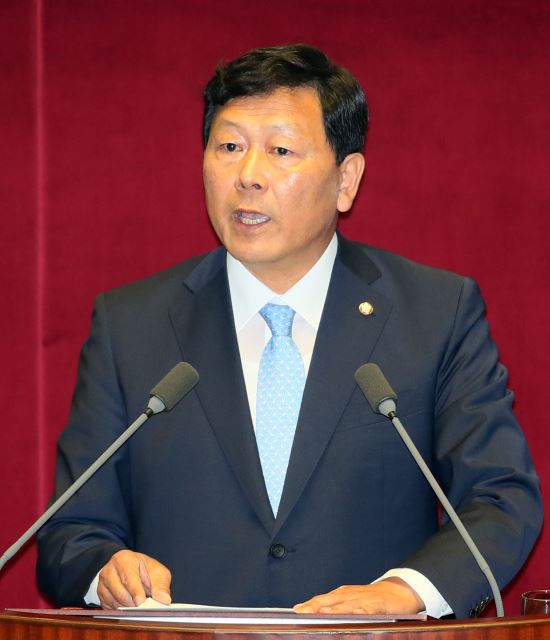 ȸ ɻ, 뼱 ߾     