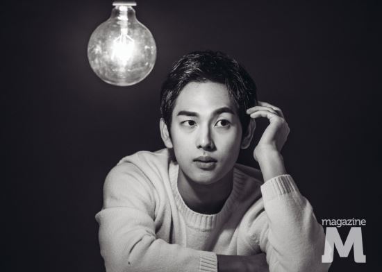 ‘오빠생각’ 임시완 흑백사진 환하게 밝히는 비주얼 매거진M 커버스토리 B컷 공개  