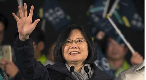 賭    츮, ׿ ٸ   