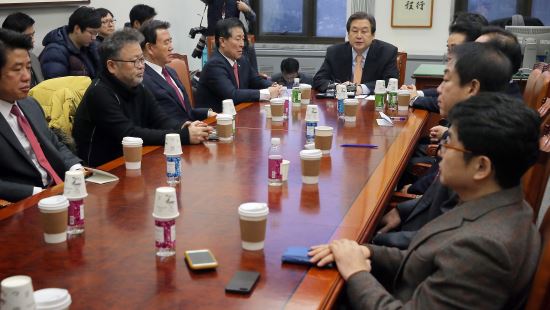 TK ü....λ  ⸶ , õ  ȭ  