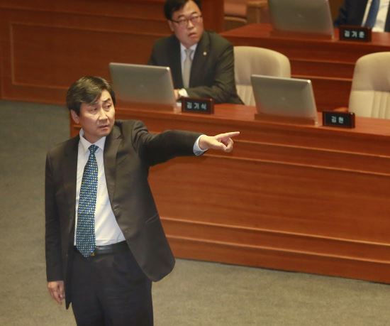 이종걸 “與, 선거법 인질전략 포기하고 29일 선거구획정안 처리해야”  