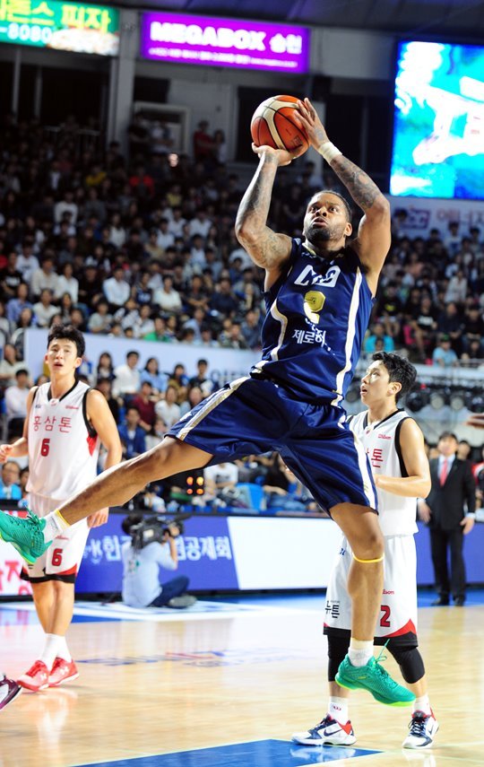 KCC ȵ巹 , γ 5 MVP   