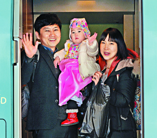 [포토] 마음은 벌써 고향에…  