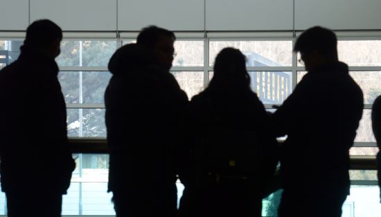 “남북관계, 최악의 빙하기 맞았다” 민간·경협 채널까지 전면 단절  