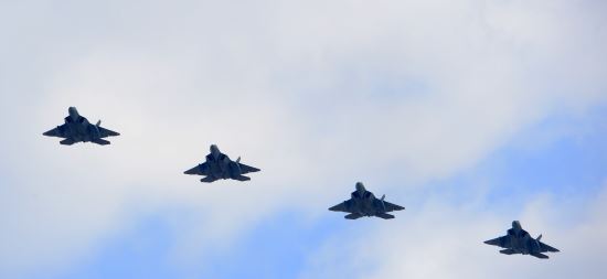   ִ?...F-22 ۿ Ұ B-2ݱ⡤׸ ѱ ´  
