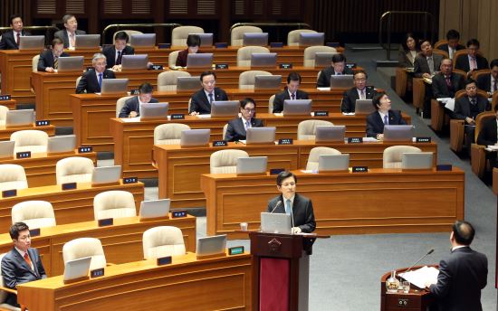 ξ  ְ    34.9%  27.9%   