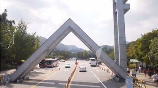 “집주인 아주머니 덕에 서울대 졸업했다”…소년가장 사연에 네티즌 훈훈  