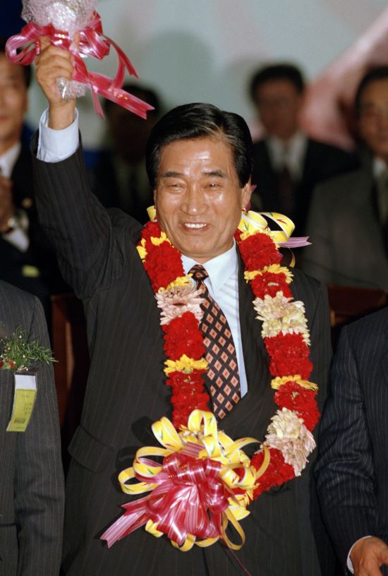 30 Թ  ߴ ܱ桱 ̱,  ״ÿ     