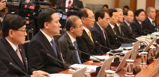 정부, 쌀 15만7000t 추가 매입키로 결정  