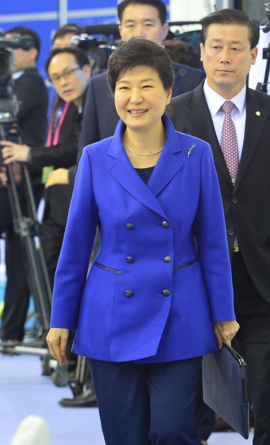 Ӵ, Ѽ Ѵ յΰ 뱸 湮...  ?  