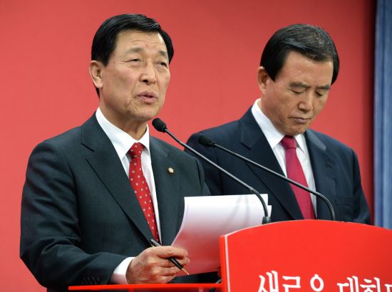 황진하 “이한구, 공관위 비민주적 운영…불신 목소리 나올것”  